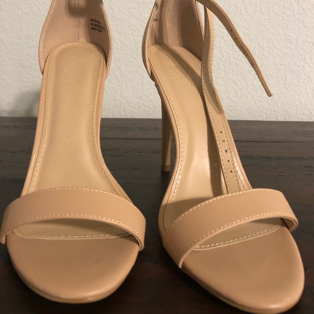 Strapped sandal